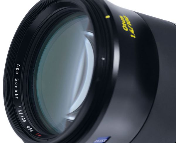 Zeiss Otus 100mm f/1,4 ZE  Canon EF