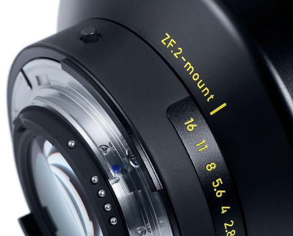 Zeiss Otus 100mm f/1,4 ZF.2  Nikon FX