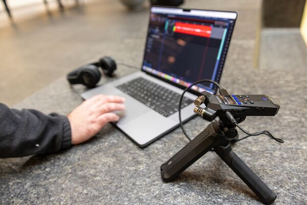 Zoom Audio Recorder  H1essential