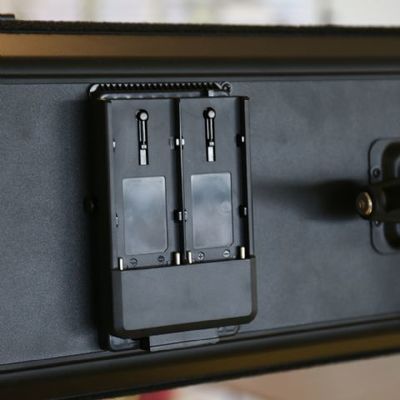 Falcon Eyes Batterie Adapter AD-PS1 V-Mount zu F-Mount 