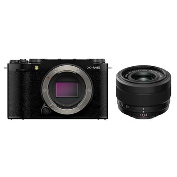 Fujifilm X-M5 + XC 13-33mm f/3,5-6,3 OIS  schwarz