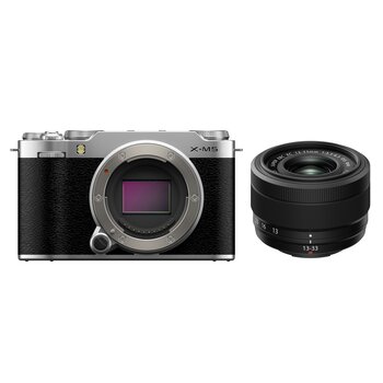 Fujifilm X-M5 + XC 13-33mm f/3,5-6,3 OIS  silber