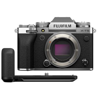 Fujifilm X-T5 + Handgriff MHG-XT5  silber