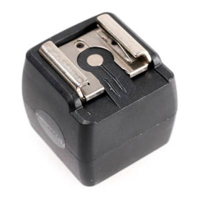 JJC 20 m Servo-Blitzauslöser für Standard ISO Aufsteck-Blitz (Mittenkontakt) 