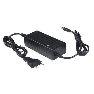 Nanlite  Ladegerät für NANLITE V-Mount-Akkus 