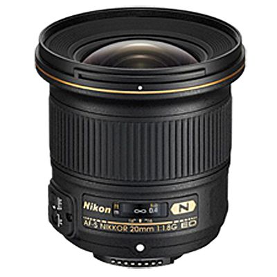 Nikon AF-S Nikkor 20mm f/1,8 G ED  Nikon FX