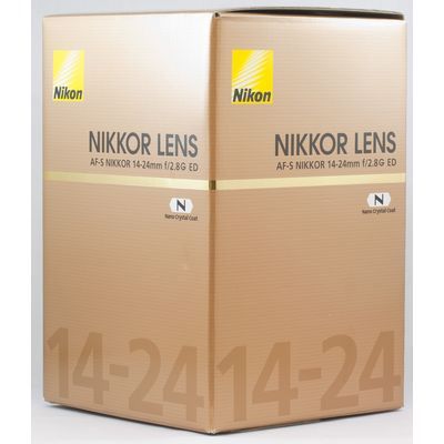 Nikon AF-S Nikkor 14-24mm f/2,8 G ED  Nikon FX