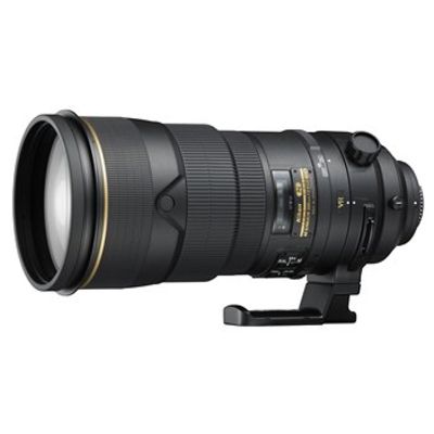 Nikon AF-S Nikkor 300mm f/2,8 ED VR II  Nikon FX