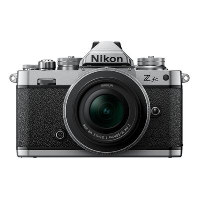 Nikon Z fc + DX 16-50mm f/3,5-6,3 VR  Silver Edition 