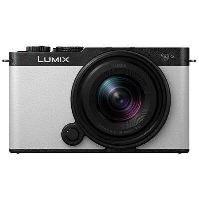 Panasonic Lumix DC-S9 + S 18-40mm f/4.5-6.3  smokey white