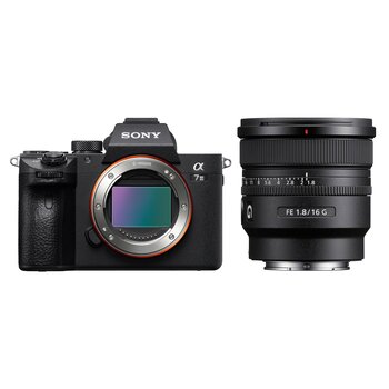 Sony Alpha 7 III (ILCE-7M3) + SEL 16mm f/1.8 G  Schwarz