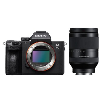 Sony Alpha 7 III (ILCE-7M3) + SEL 24-240mm OSS 