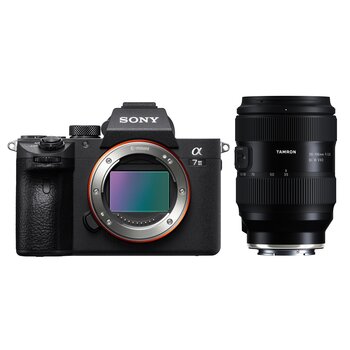 Sony Alpha 7 III (ILCE-7M3) + Tamron 35-100mm f/2,8 Di III VXD 