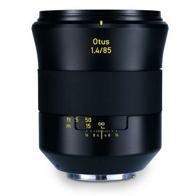 Zeiss Otus 85mm f/1,4 ZE  Canon EF