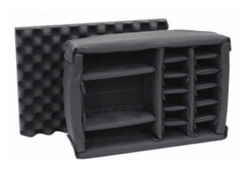 Nanuk Case 925 mit Trennwand  olivgrün