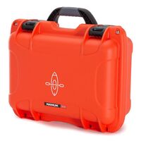 Nanuk Case 915 – mit Kajak-Logo – Orange 