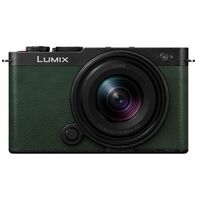 Panasonic Lumix DC-S9 + S 18-40mm f/4.5-6.3  Olive