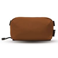 Wandrd Tech Bag  Sedona Orange Small