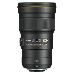 Nikon AF-S Nikkor E 300mm f/4,0 PF ED VR  Nikon FX