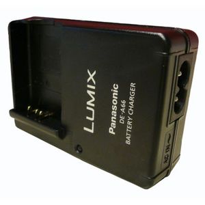 Panasonic Ladegerät DE-A 66 