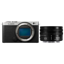Panasonic Lumix DC-S9 + S 18-40mm f/4.5-6.3  silber/schwarz