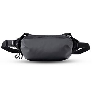 Wandrd D1 Fanny Pack V2  Black 2L