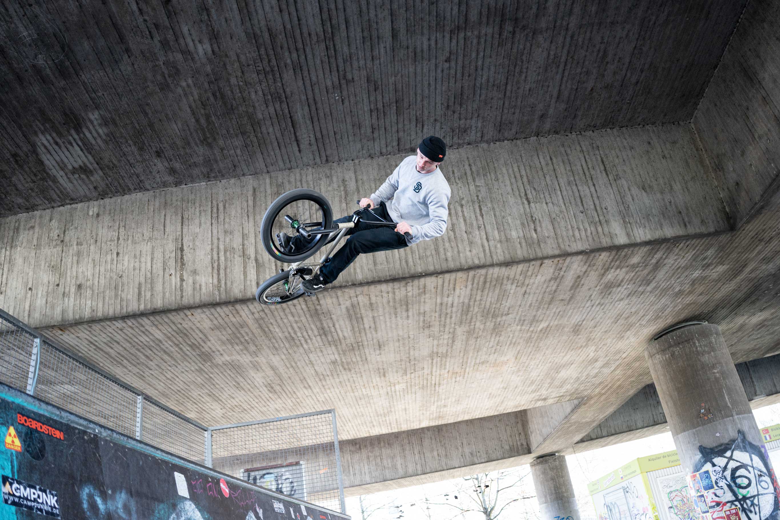 Tom BMX - FE 24mm f/2,8 G