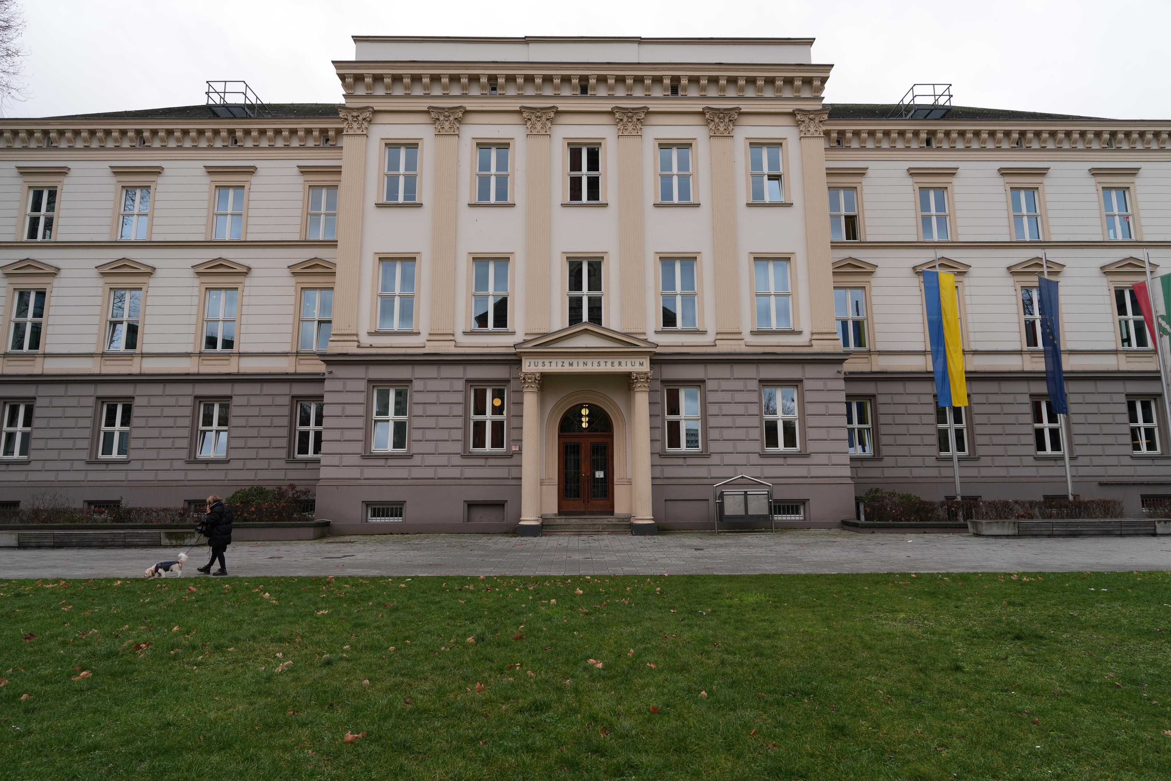 Sony 20-70mm f/4 G (bei 20mm, f/4)