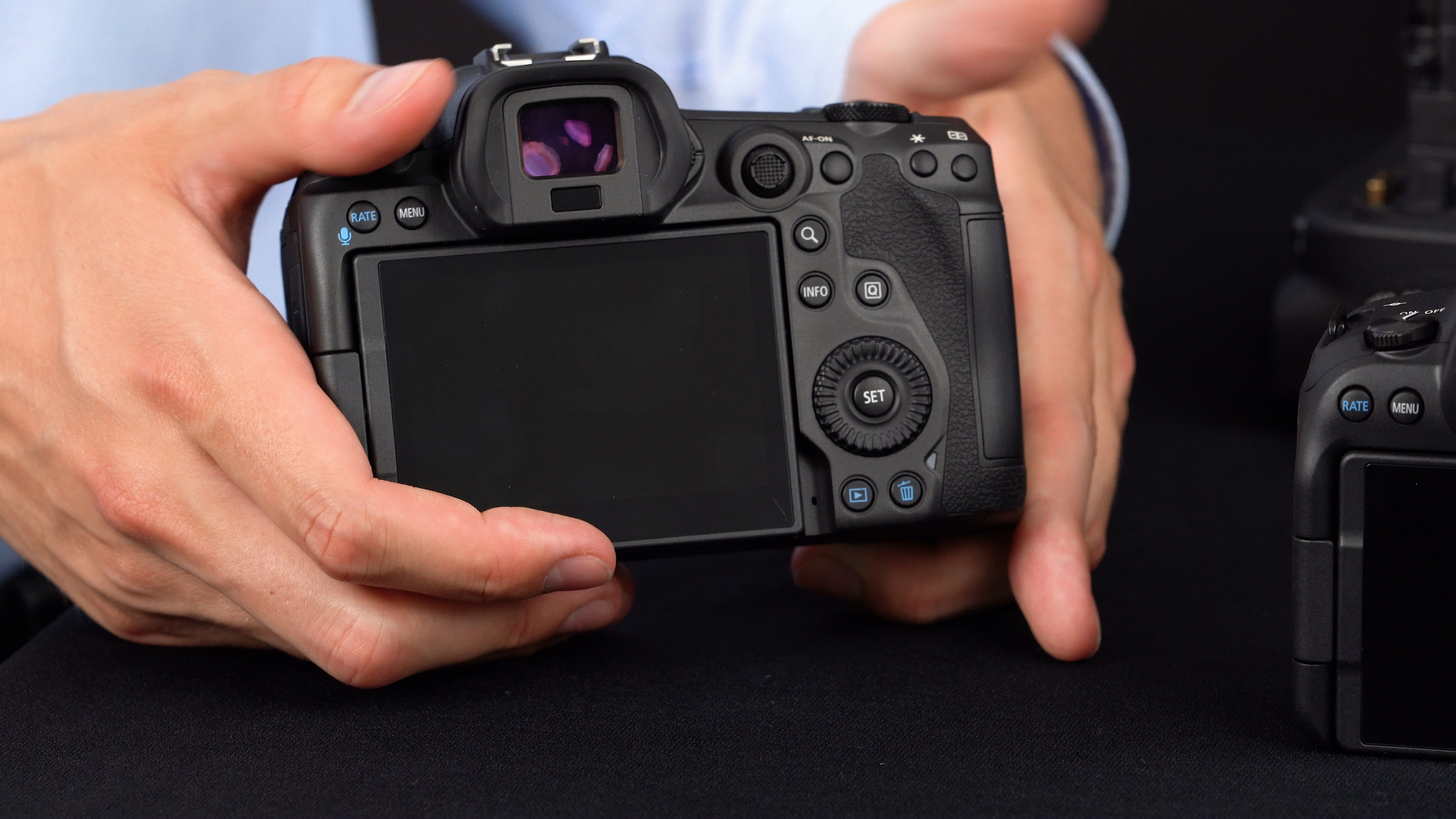 EOS R5 display und bedienung