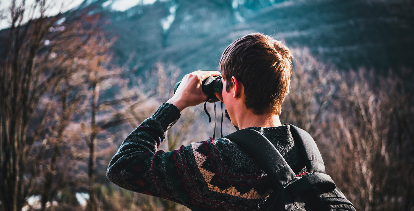 Das richtige Fernglas finden für die Vogelbeobachtung & wichtige Tipps
