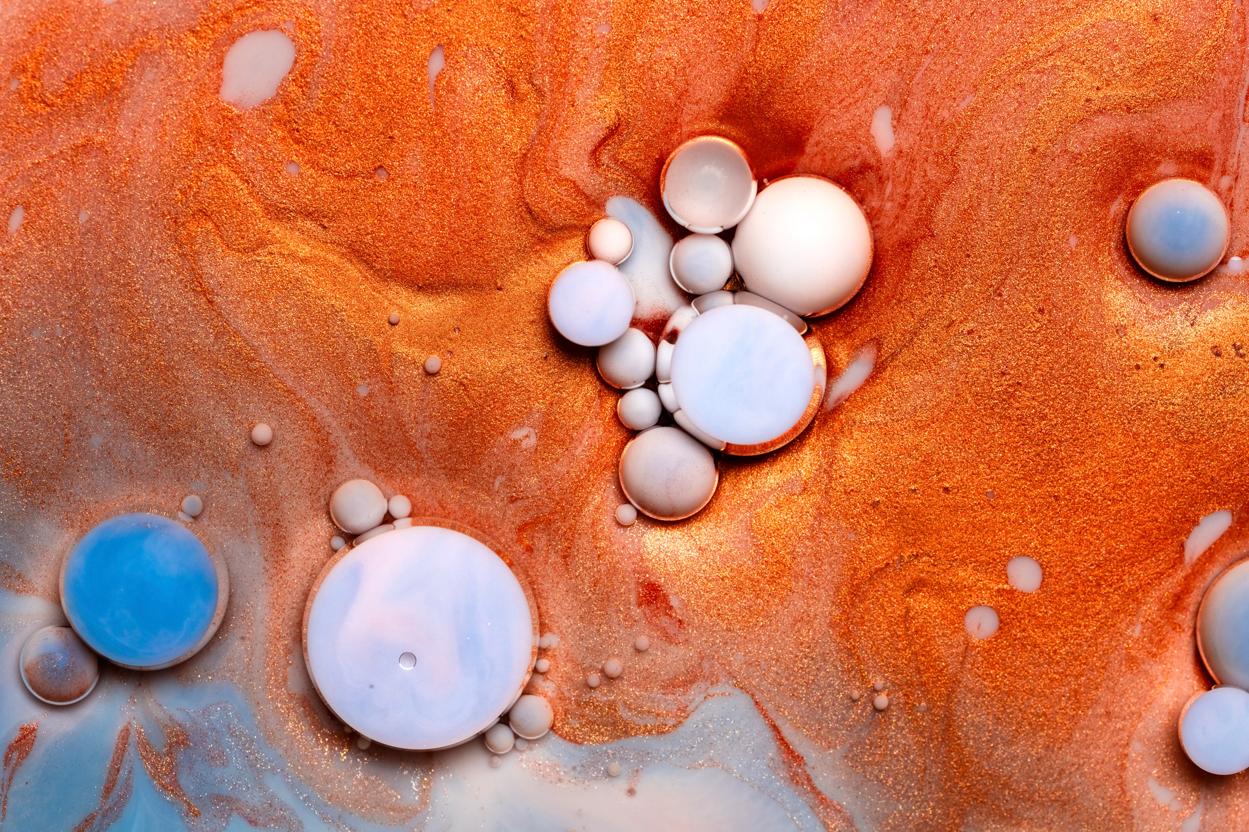 FlÃ¼ssigkeit mit dem Tamron 90mm F2,8 DI III Macro VXD