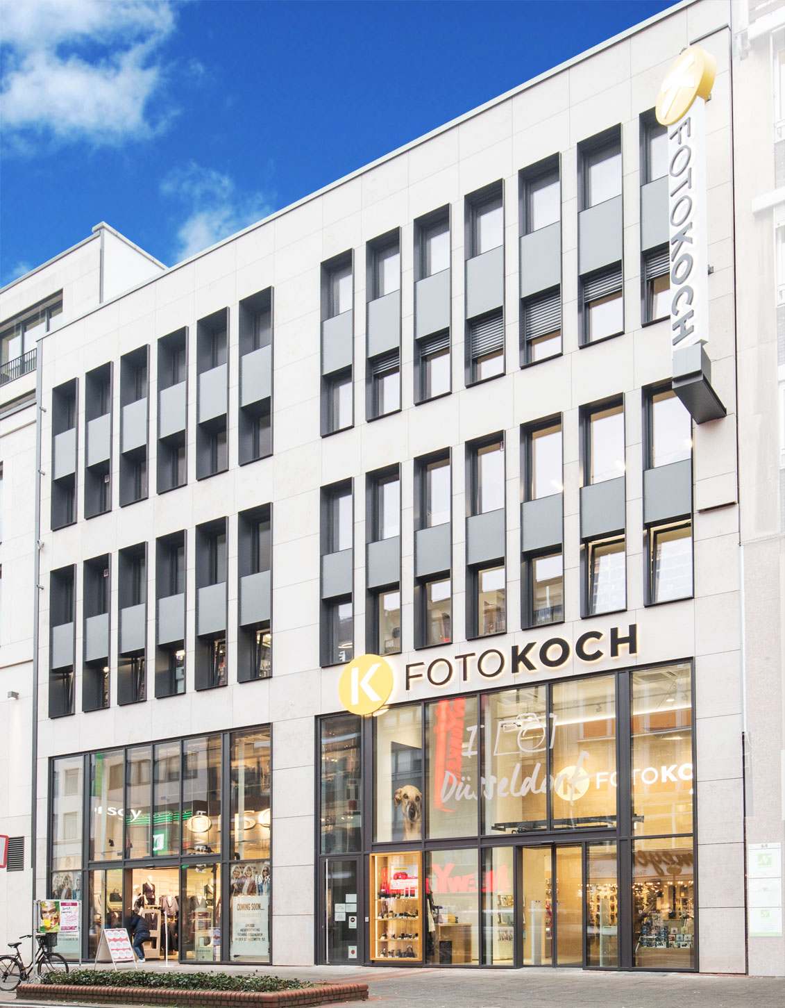 Foto Koch Filiale Düsseldorf außen