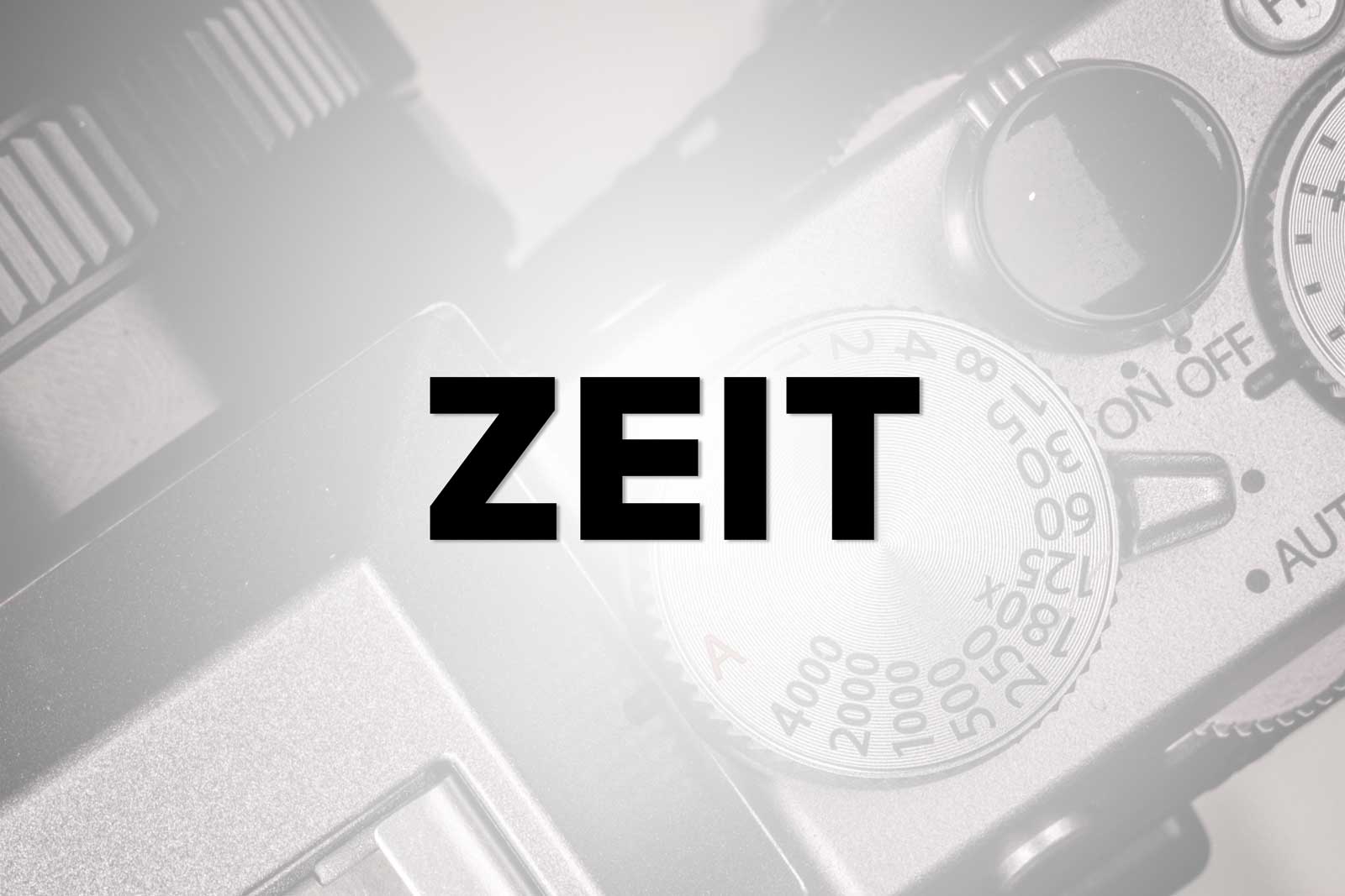 Kamera mit weissem Hintergrund