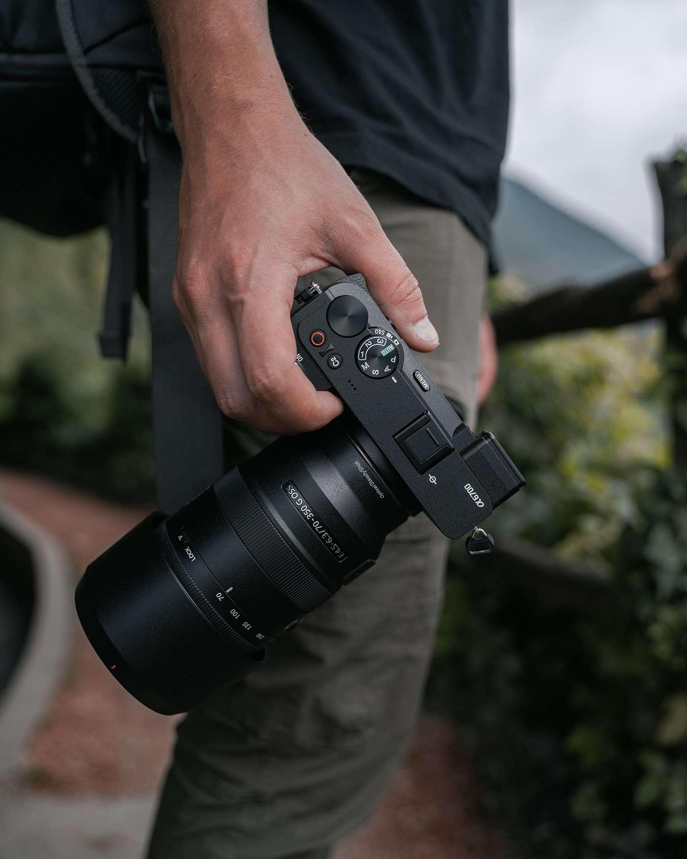 Große Technik in schlanken Gehäuse mit 70-350mm Kombination