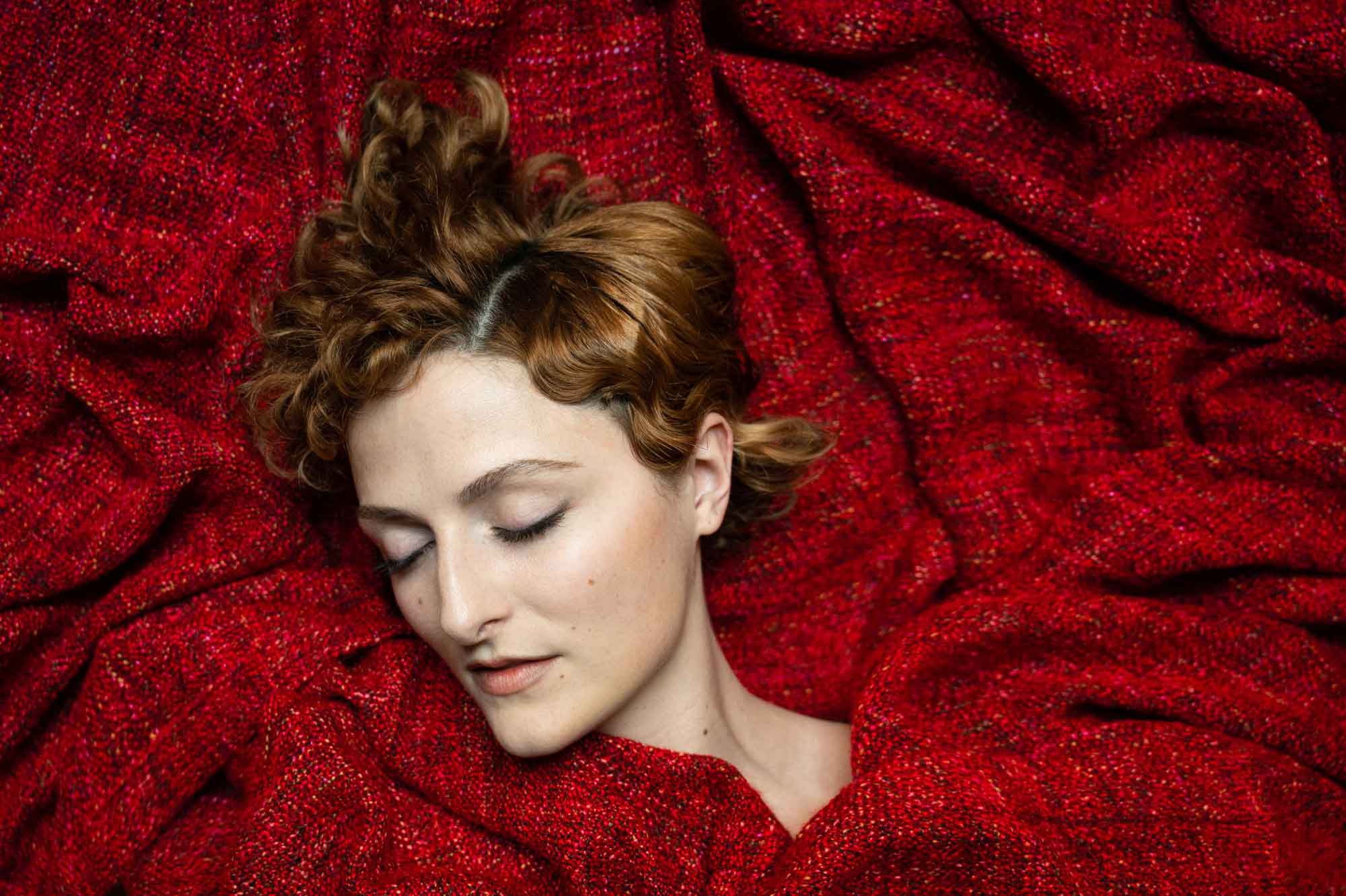 lynoel-portraits-liegen-nikon