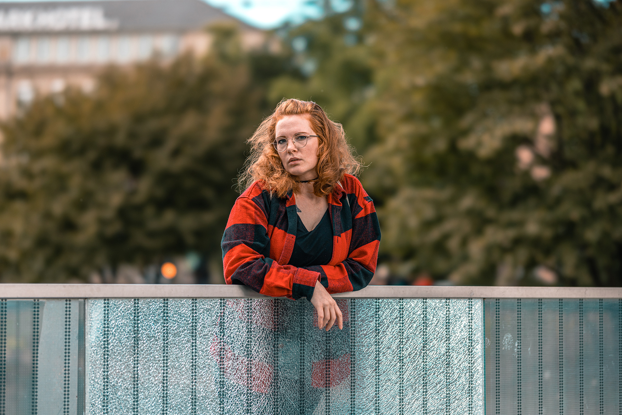 Portrait mit einer Offenblende von 1,2 mit dem Canon RF 85 L USM DS