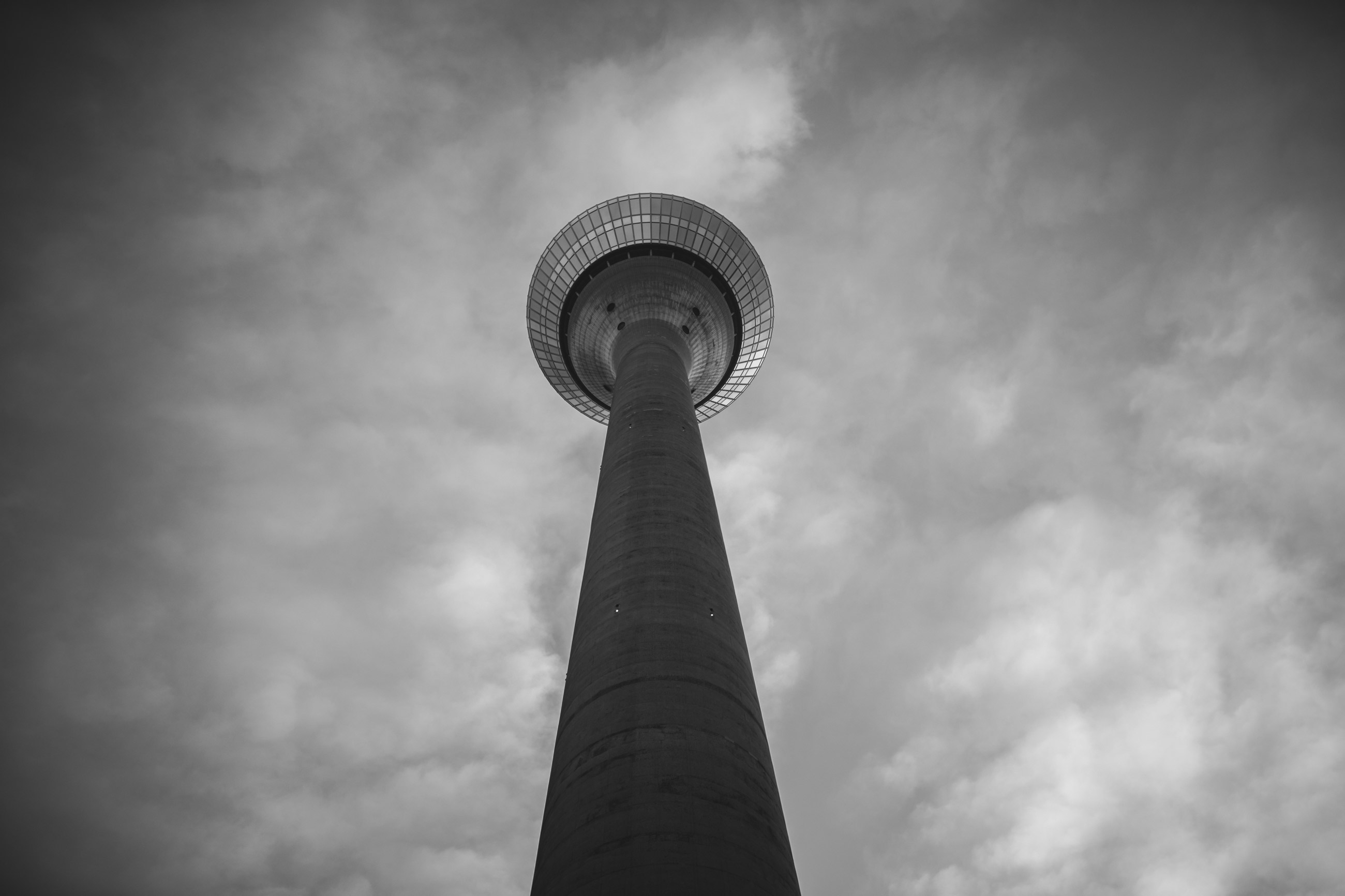 Rheinturm Fernsehturm Düsseldorf