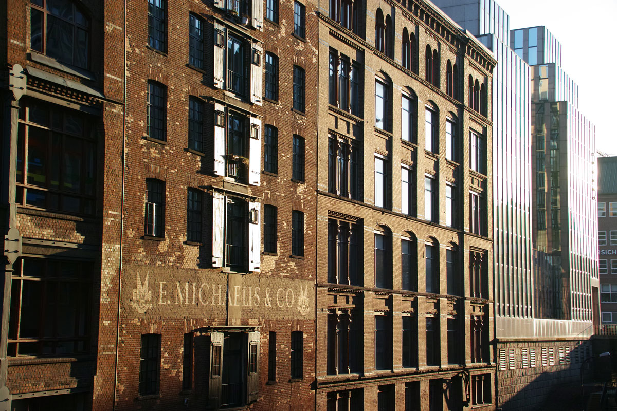 Beispielbild Sigma Contemporary 18-300mm