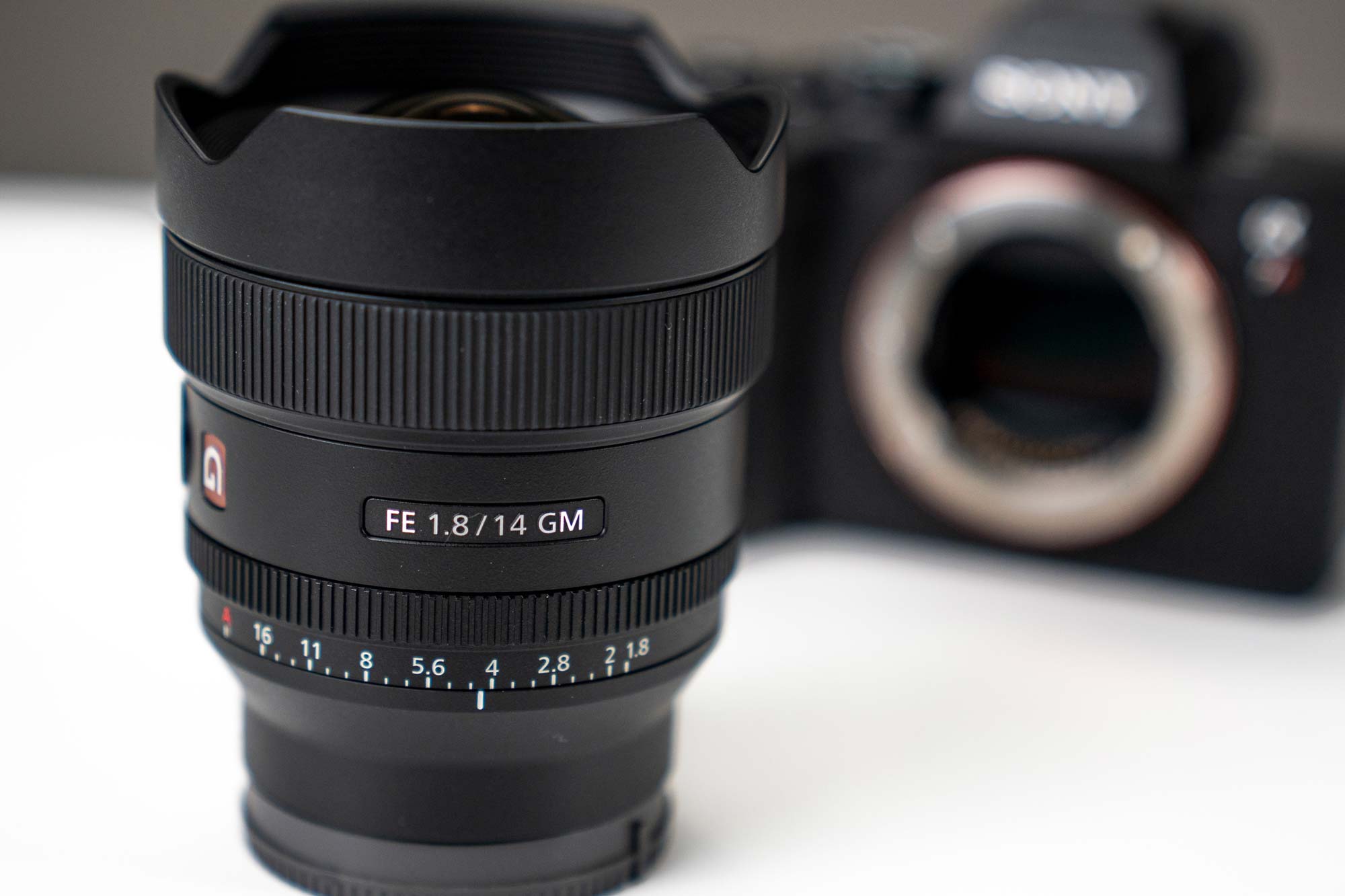 Sony G-Master 14mm f/1.8