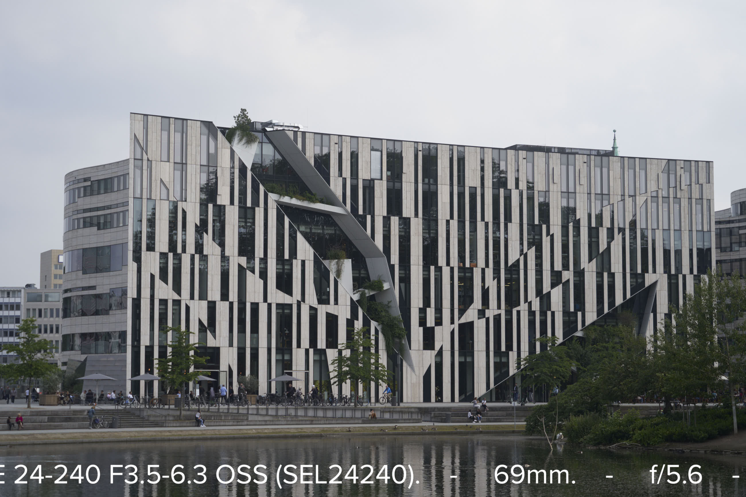 Sony 24-240 bei 69mm